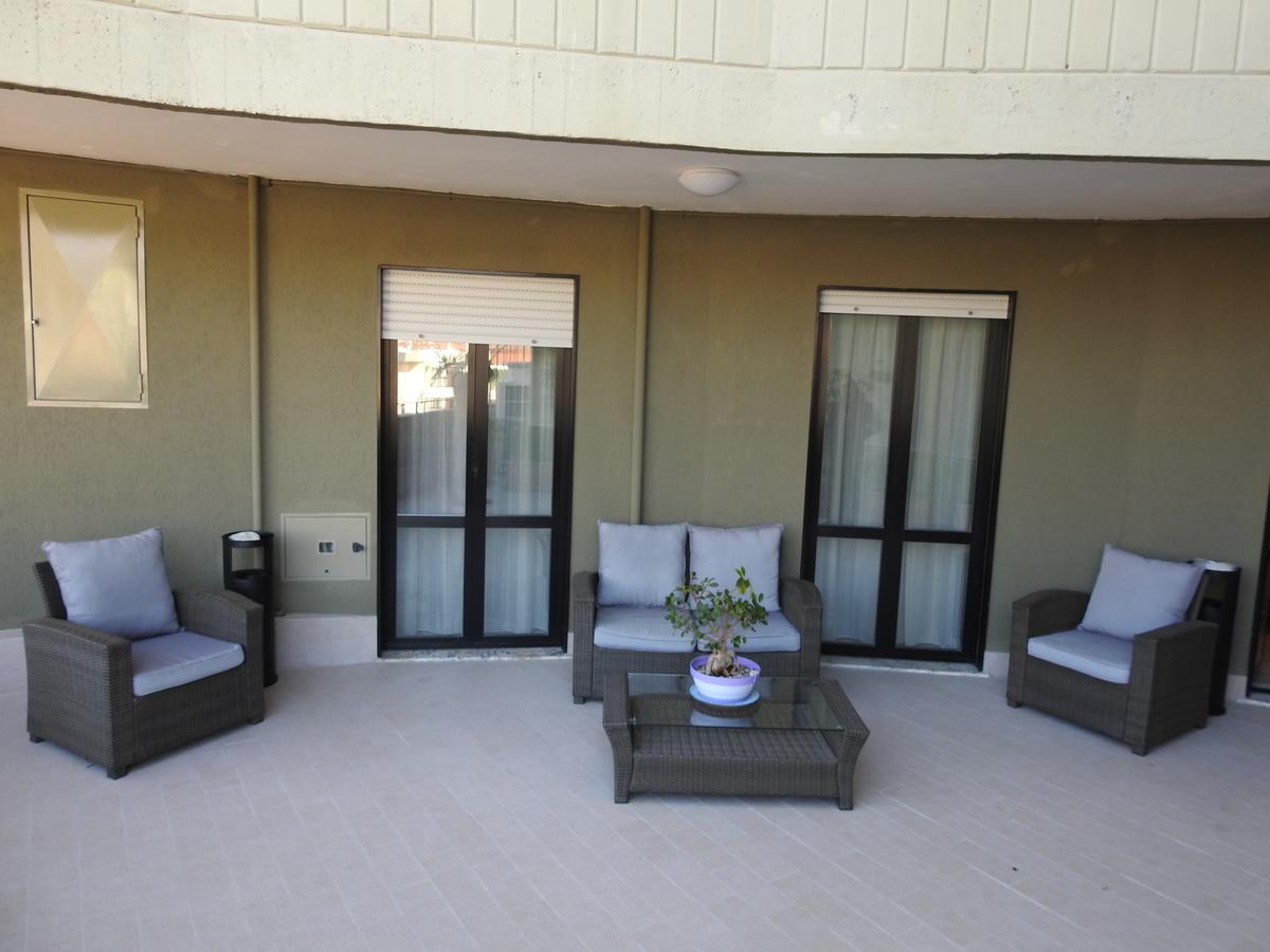 B&B Carrabs Battipaglia Exterior foto